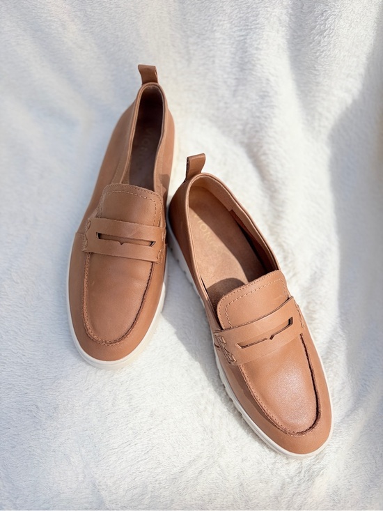 Vionic Shoes - Vionic Uptown Women's Tan Leather Slip-On Penny Loafers